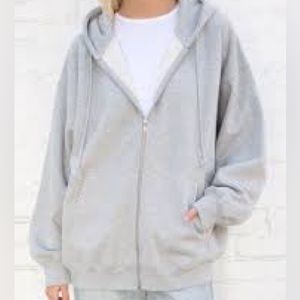 BRANDY MELVILLE Chrissy Hoodie
